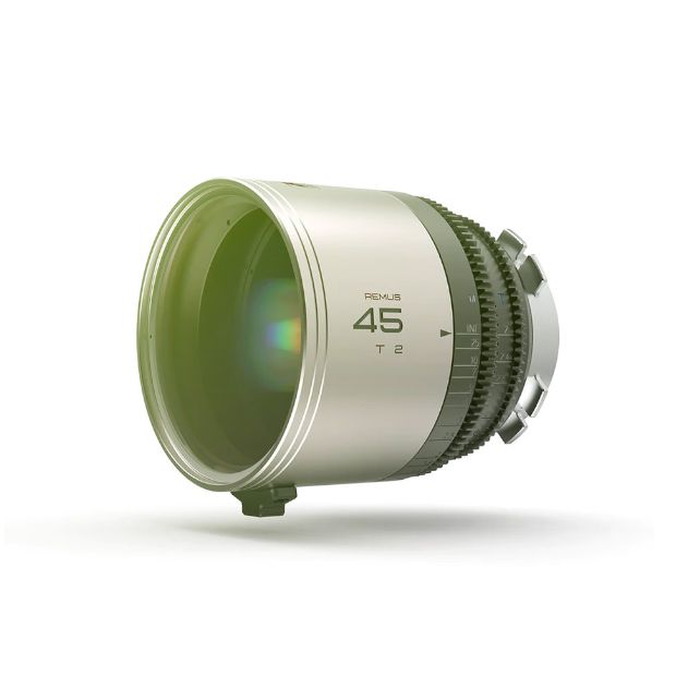 BLAZAR Remus 45mm/T2.0 1.5x Fullframe Anamorphic (BLUE lens flare)