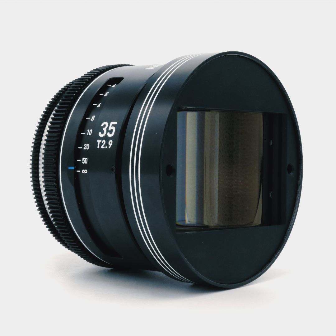 Lomocron 35mm T2.1 anamorfický objektiv PL mount
